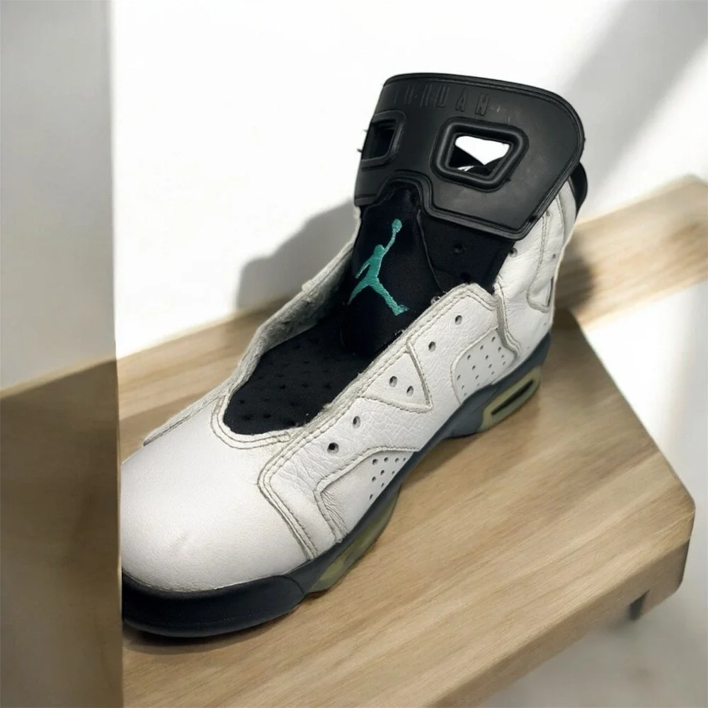 Air Jordan  Hyper‎ Jade  Retro White Black Green Emerald Mens Sz 7